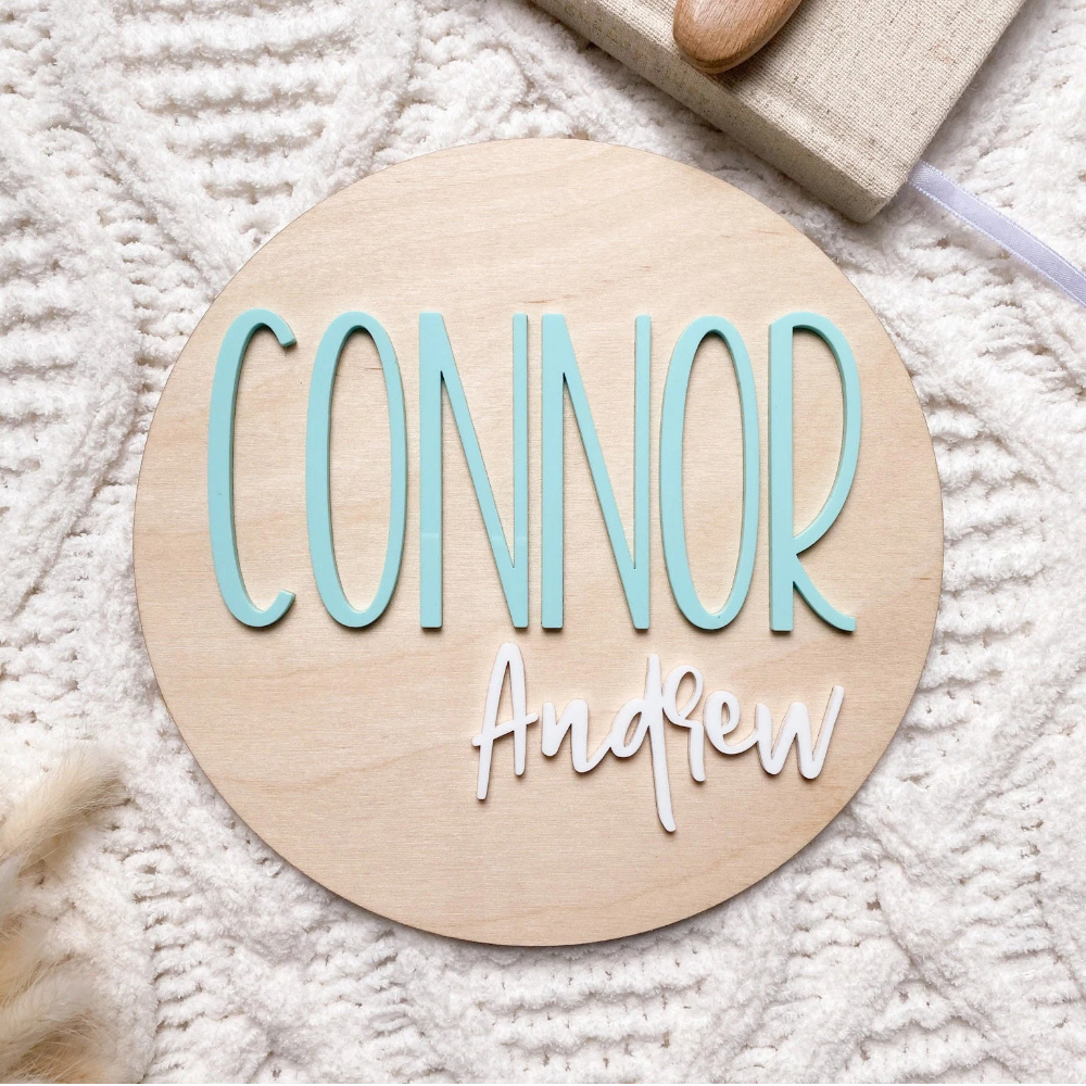 Baby Nursery In - Personalisiertes Geburtsankündigungsschild – Babynamenschild aus Holz